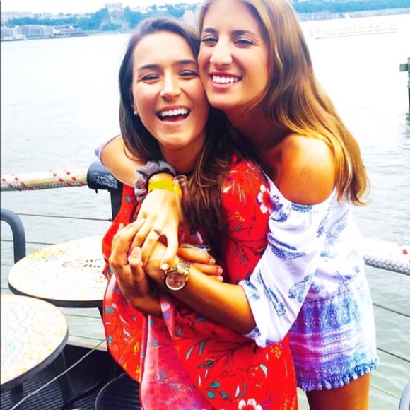 Meet your Posher, Adrienne - Picture 3 of 16